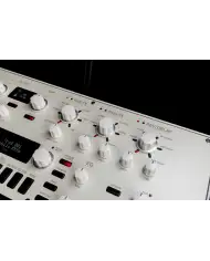 Korg KingKORG NEO - Sintetizator