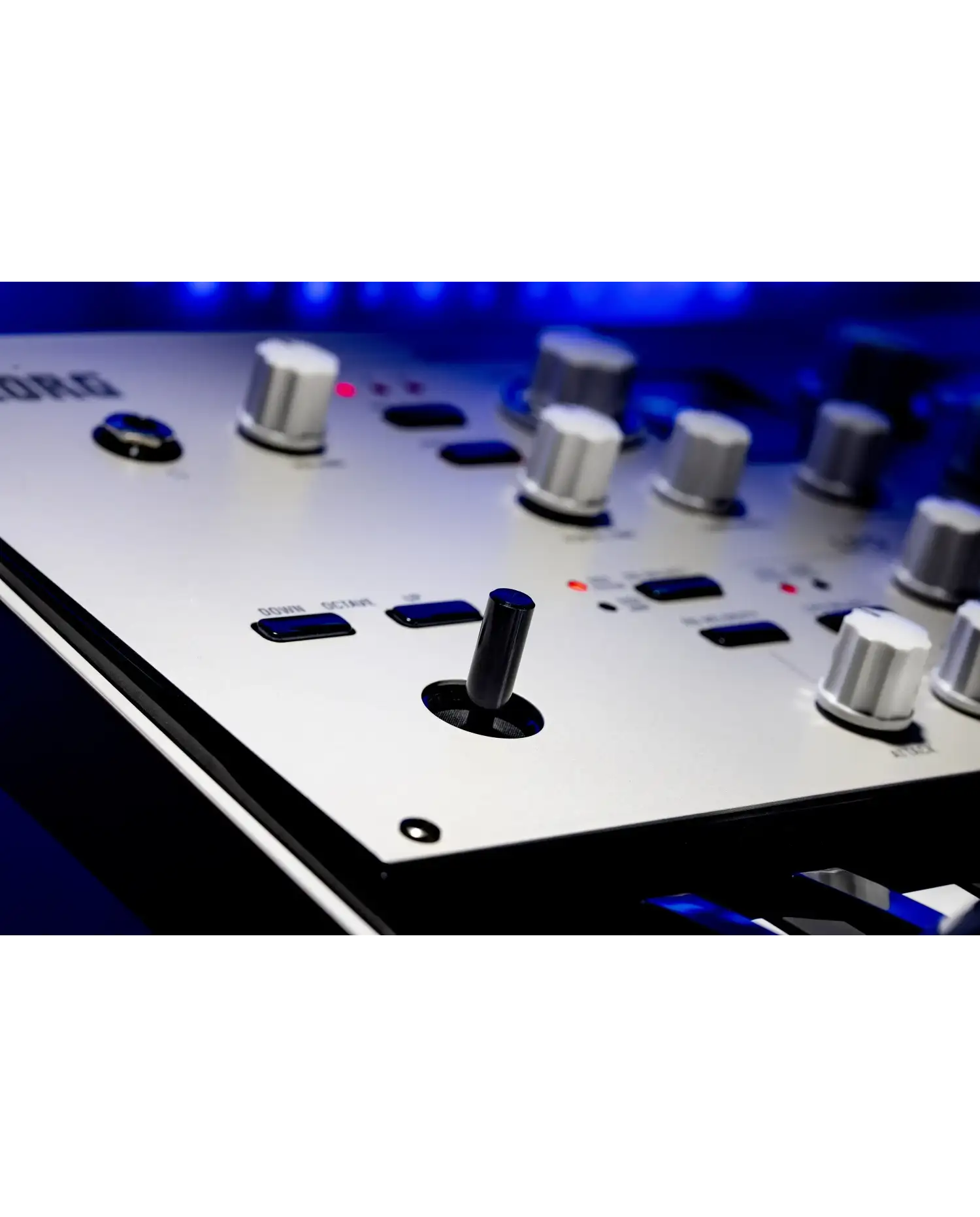 Korg KingKORG NEO - Sintetizator
