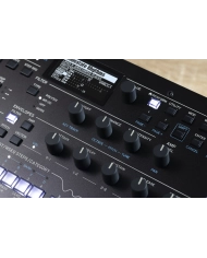 Korg Wavestate M - Sintetizator Digital