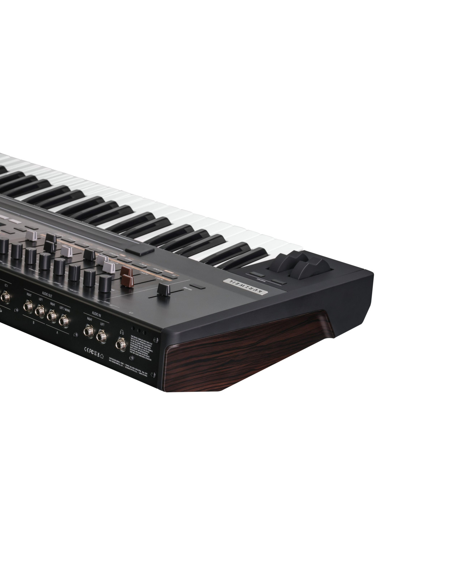 Kurzweil K2061 - Sintetizator